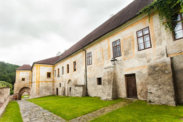 Готический цистерцианский монастырь в Злата-Коруне, Чехия — стоковое фото