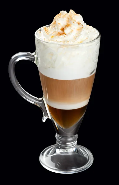 Latte káva izolovaných na černém — Stock fotografie