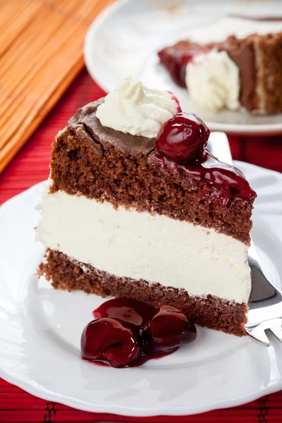 Cake with cherry — Stock Photo, Image