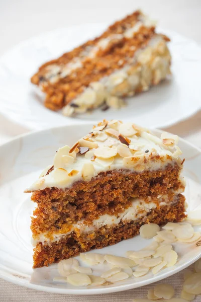 Bolo de cenoura com amêndoas — Fotografia de Stock