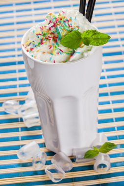 soğuk taze buzlu kahve