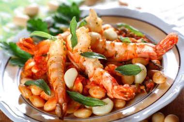 Shrimp with white beans clipart