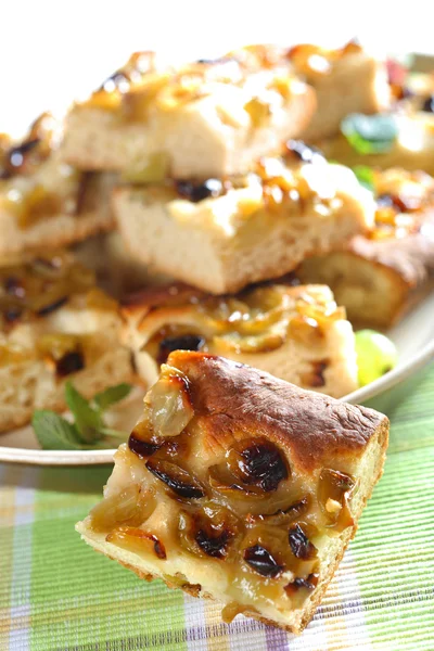 Süßer Kuchen mit frischen Trauben — Stockfoto