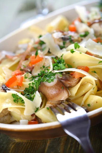 Papardele con porcini - macaroni with mushrooms — Stock Photo, Image