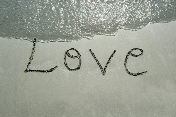 Concept Conceptual Love Handwritten Text Sand Beach Waves Exotic Island — Stockfoto