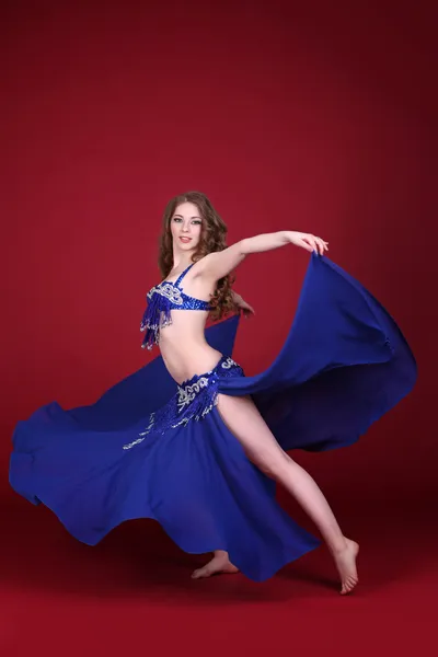 Belly dancer — Stock Photo, Image