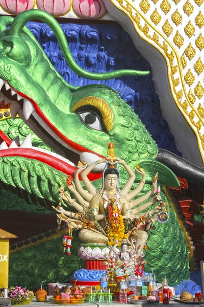 Wat plai laem tempel-samui-thailand — Stockfoto