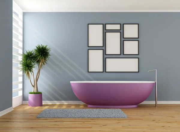 Baño azul con bañera púrpura — Foto de Stock