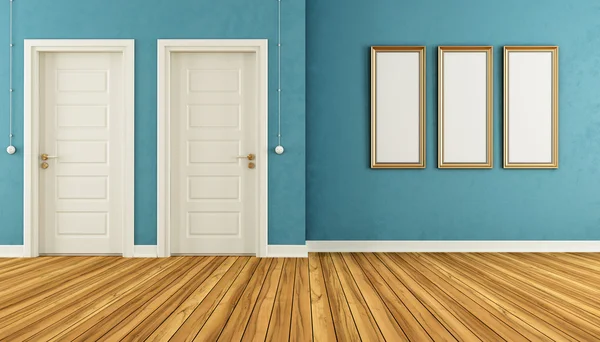 Empty blue room with doors — Stock Photo, Image