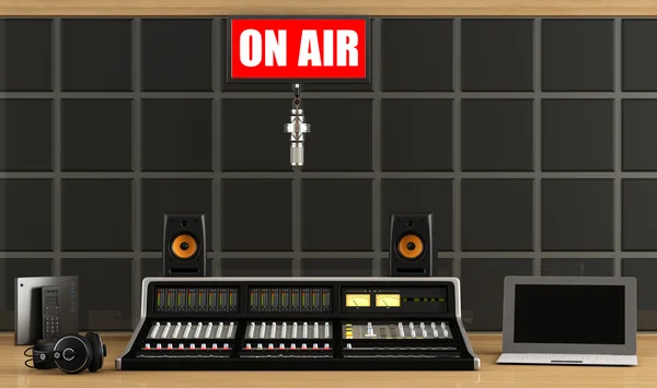 Professionalaudio mixer in a recording studio — Stock Photo, Image