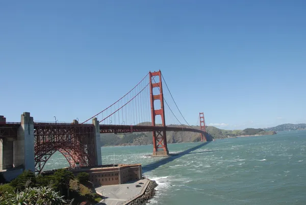 Puente de puerta de oro — Foto de Stock