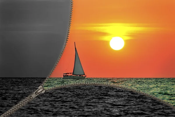 Passeio de barco ao pôr do sol — Fotografia de Stock