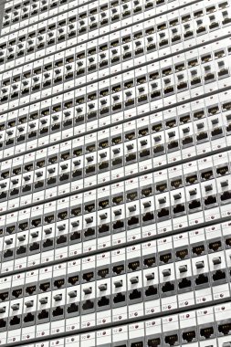 schakelkast met patch panel van de 6de categorie