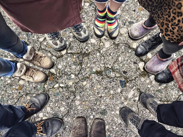Feet People Standing Circle — Stock Photo, Image