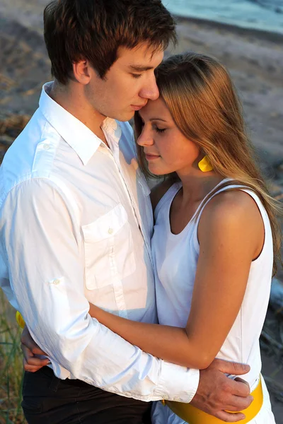 Gentle embrace of a young couple in love — Stock Photo, Image