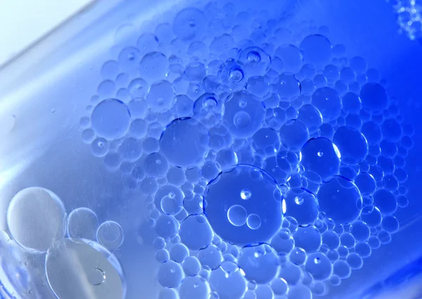 Абстрактный фон пузырьков в воде — стоковое фото