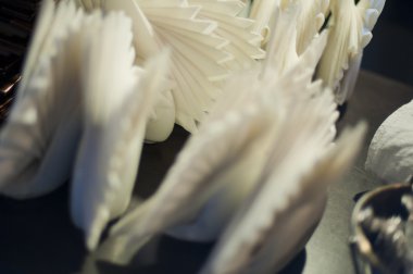 soyut katlanmış beyaz peçeteler