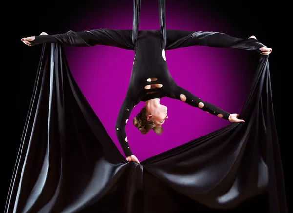 Hava ipek, hava eğme, hava şeritler, hava ipek, hava dokular, kumaş, şerit, doku üzerinde güzel dansçı