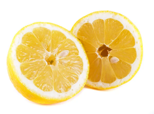 Due limoni maturi isolati su fondo bianco — Foto Stock
