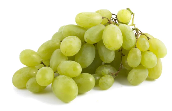 Bando de uvas verdes, isoladas sobre fundo branco — Fotografia de Stock