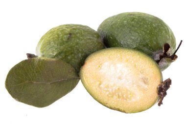 feijoa, beyaz zemin üzerine izole