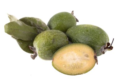 feijoa, beyaz zemin üzerine izole