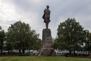 Nizhny Novgorod. Heykel Maxim Gorky