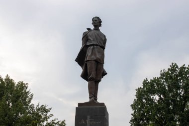 Nizhny Novgorod. Heykel Maxim Gorky