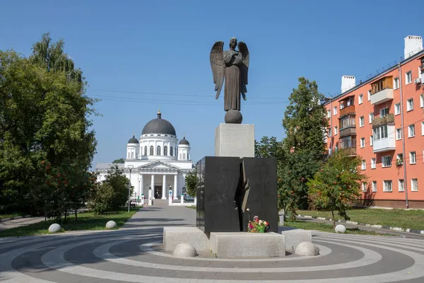 Росія Нижній Новгород Пам Ятник Жертвам Чорнобиля — стокове фото