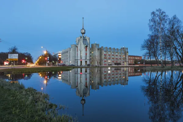 Rusko Peterhofe Nákupní Komplex Raketa — Stock fotografie