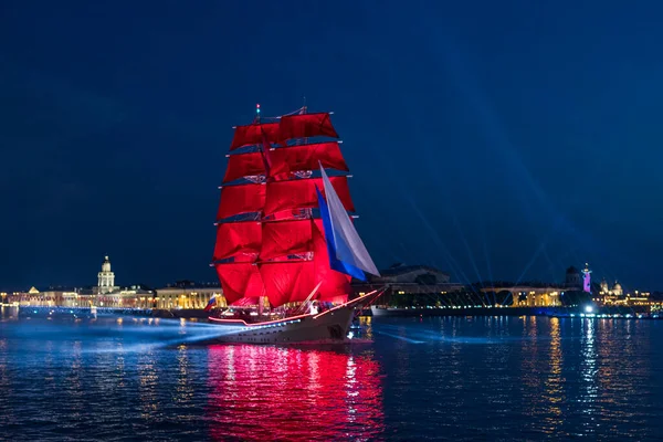 San Petersburgo Scarlet Sails 2021 Inglés Velero Con Velas Escarlata — Foto de Stock