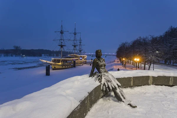 Ryssland Velikiy Novgorod Skulptur Trött Turist — Stockfoto