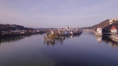 Passau Almanya 'da Üç Nehir Üzerinde Duran Bir Şehir