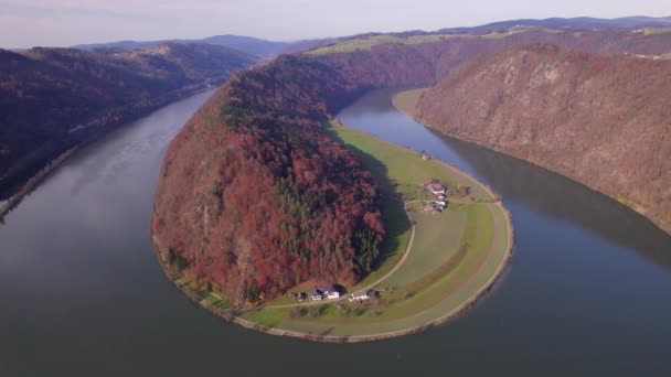 Boucle Danube Automne Virage Sinueux Dans Fleuve — Video