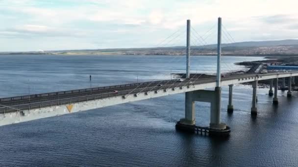 Brücke Von North Kessock Nach Inverness Schottland — Stockvideo