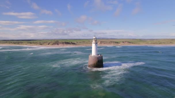 Rattray Head Kuzey Doğu Skoç Sahil Şeridindeki Deniz Feneri — Stok video