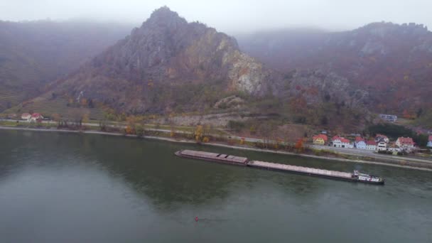 Cargo Pusher Boat River Transporting Cargo Goods — стокове відео