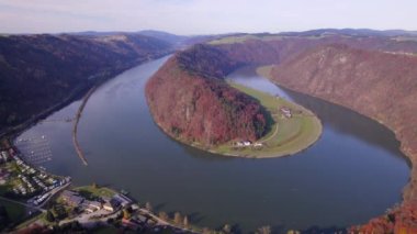 Schlogen 'in Tuna Döngüsü ve Döngüsü Ünlü Nehirde Büyük Bir Meander