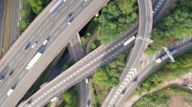 Bir Spagetti Ara Yol Sistemi Yönlendiren Araçların Zaman Süratleri