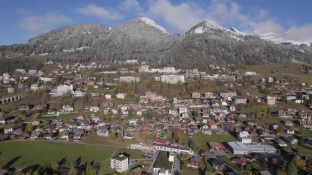 スイスの都市レイシン Airial View — ストック動画