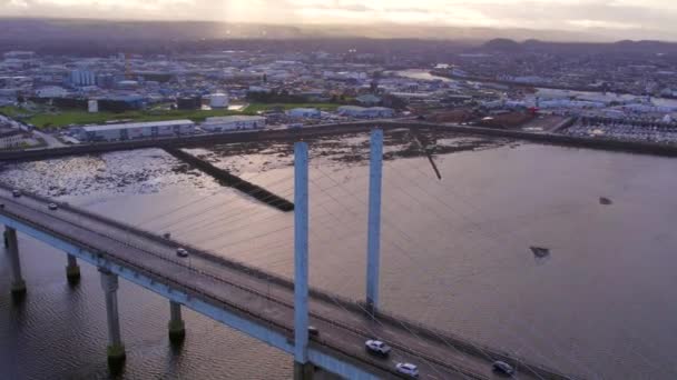 Brücke Schottland Die Von North Kessock Nach Inverness Führt — Stockvideo