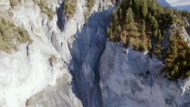 Ruinaulta Grand Canyon Της Ελβετίας Δει Από Τον Αέρα — Αρχείο Βίντεο