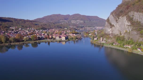 Lavena Ponte Tresa Μια Όμορφη Πόλη Στην Ελβετική Ιταλία Σύνορα — Αρχείο Βίντεο