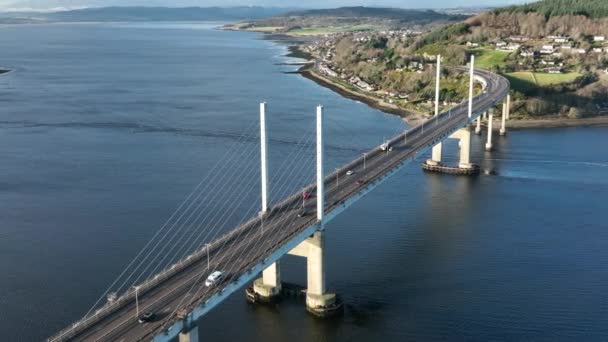 Brücke Schottland Die Von North Kessock Nach Inverness Führt — Stockvideo