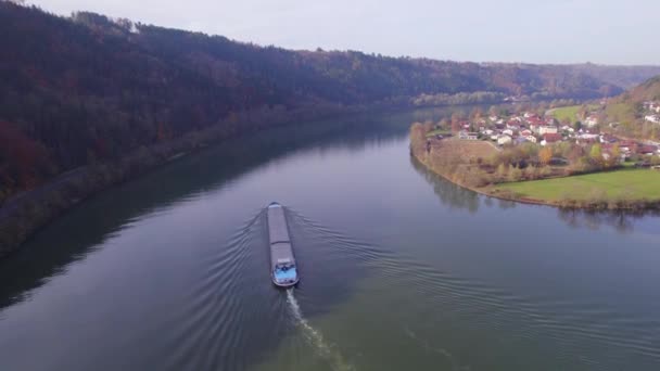 Cargo Pusher Boat River Transporting Cargo Goods River Bend — стокове відео