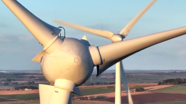 Les Éoliennes Coucher Soleil Produisent Énergie Renouvelable — Video