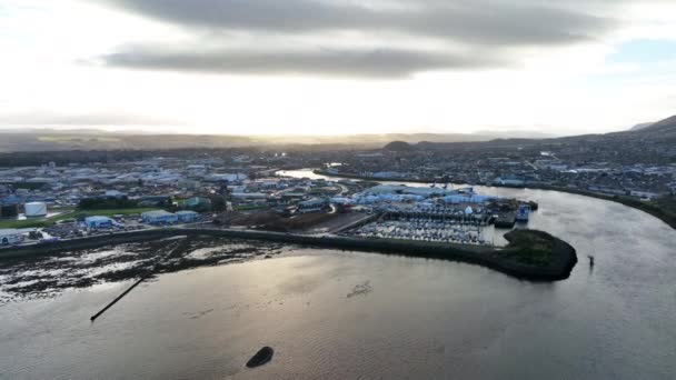 Luftaufnahme Der Mündung Des Hafens Von Inverness — Stockvideo