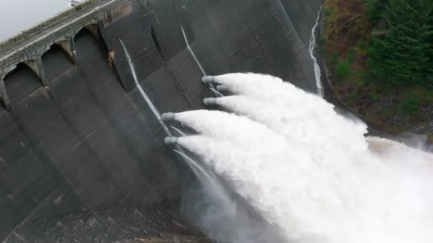 Water Pumped Hydroelectric Power Station Dam Slow Motion — Stock Video