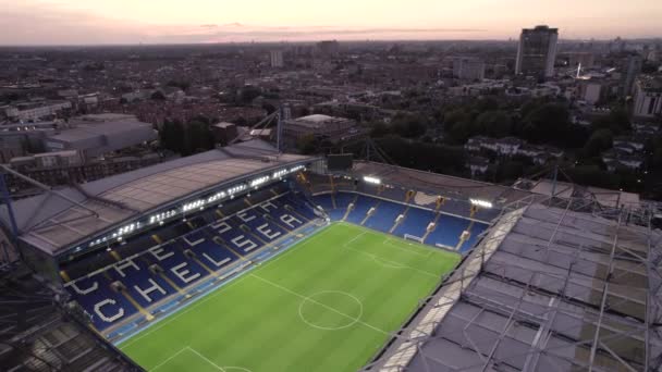 Chelsea Football Club Stamford Bridge Verlicht Bij Dusk Aerial View — Stockvideo