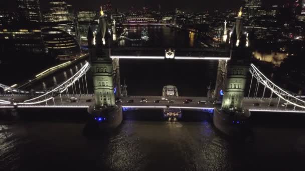 Londres Reino Unido Circa 2022 Ponte Torre Icônica Sobre Rio — Vídeo de Stock